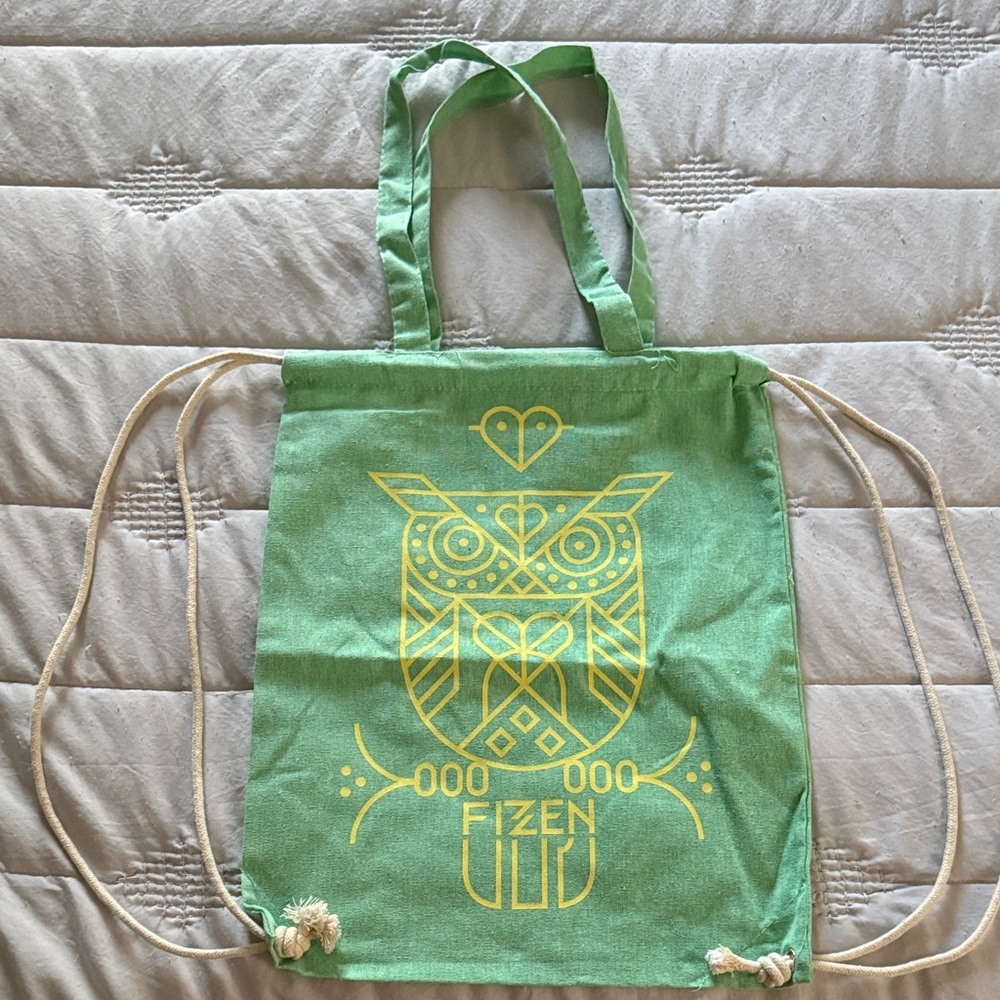 Green Owl Print Drawstring Bag